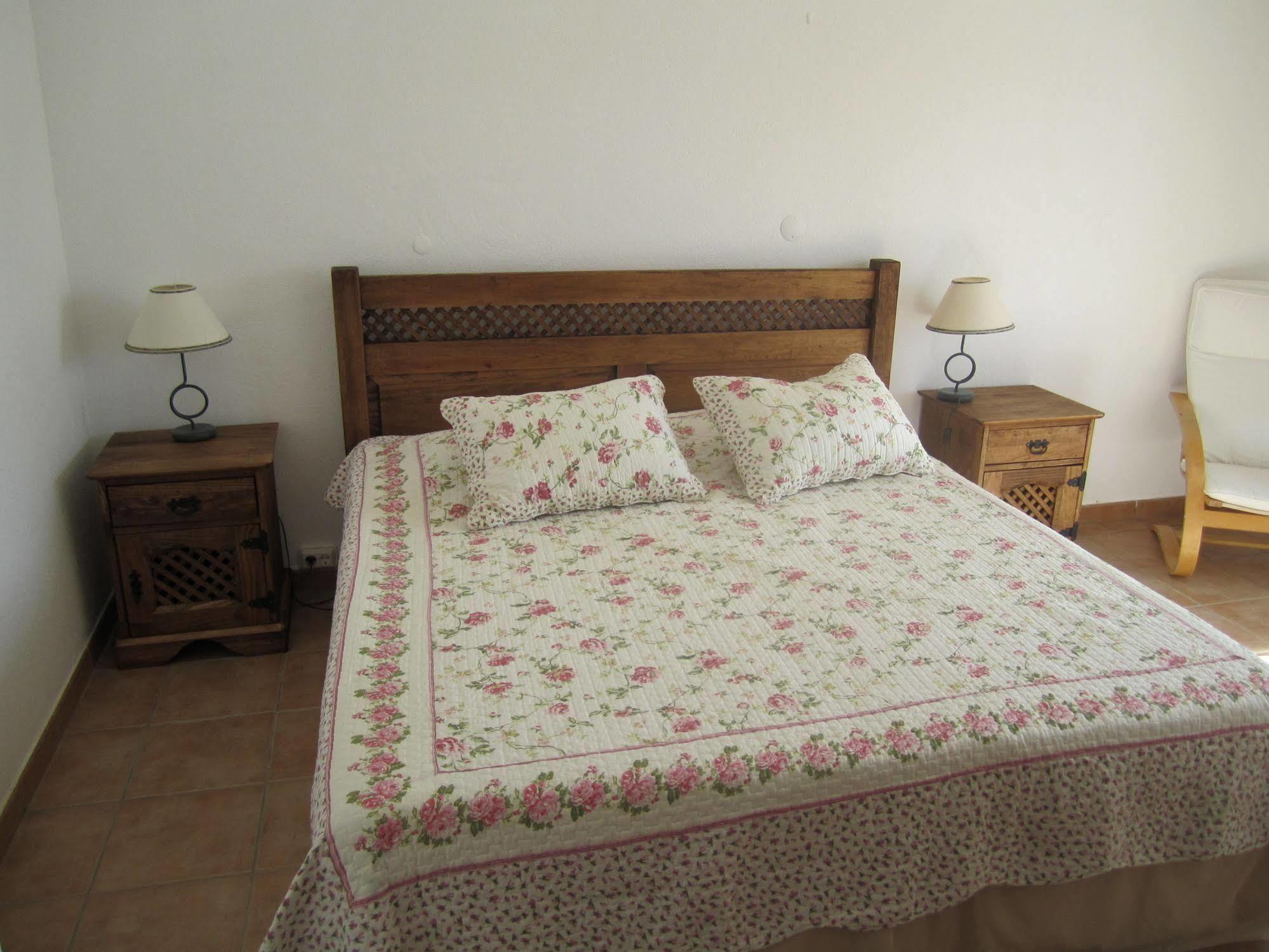 Casa Jardim Oasis Bed and Breakfast Lagoa  Eksteriør billede